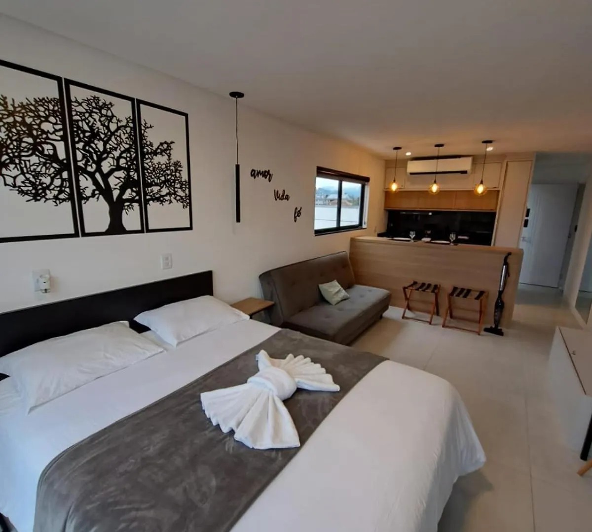 Flat 300 Home Business No Centro De פומרוד דירה