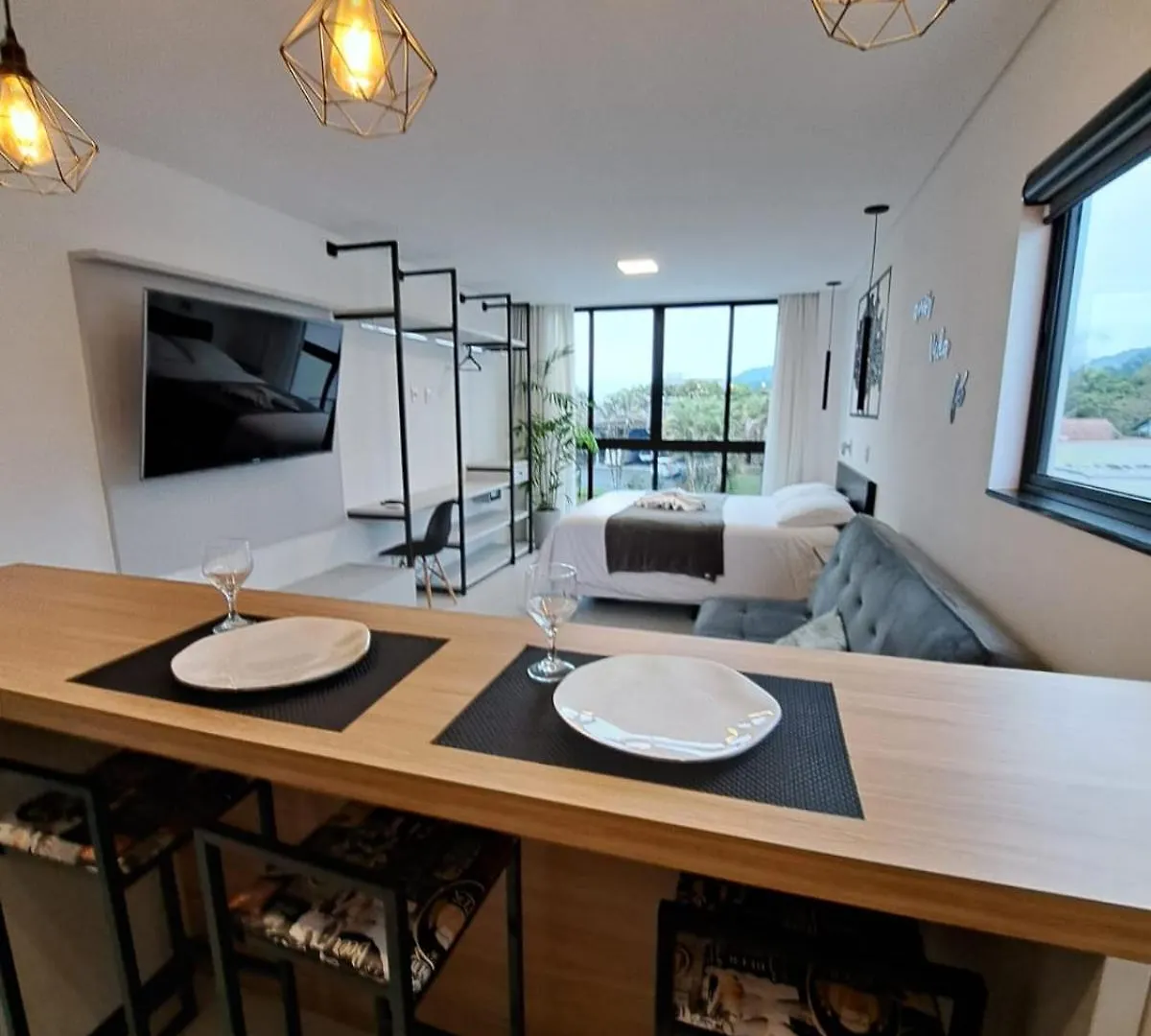 Flat 300 Home Business No Centro De פומרוד